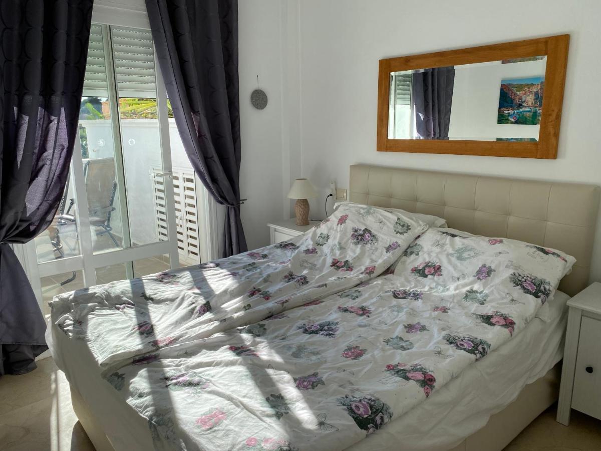 Ferienwohnung Bahia De Casares Estepona Exterior foto