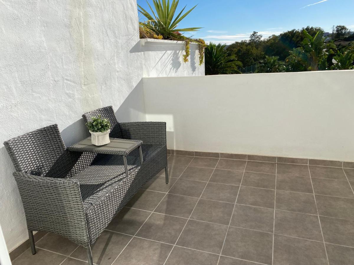 Ferienwohnung Bahia De Casares Estepona Exterior foto