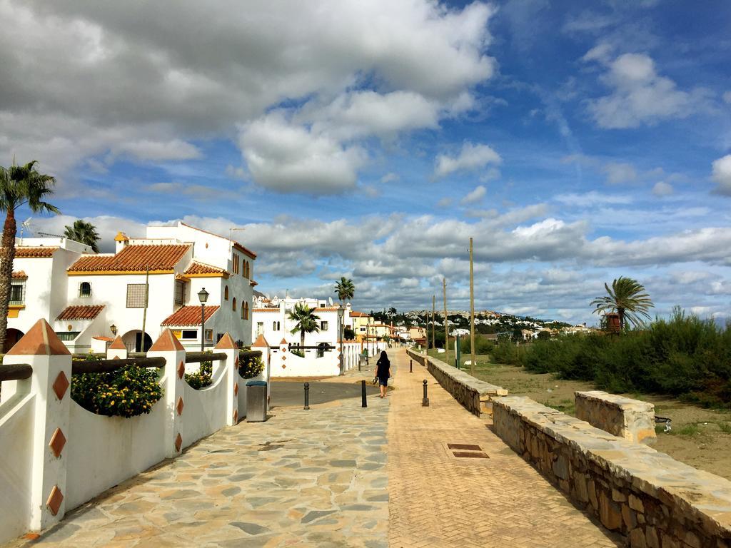 Ferienwohnung Bahia De Casares Estepona Zimmer foto