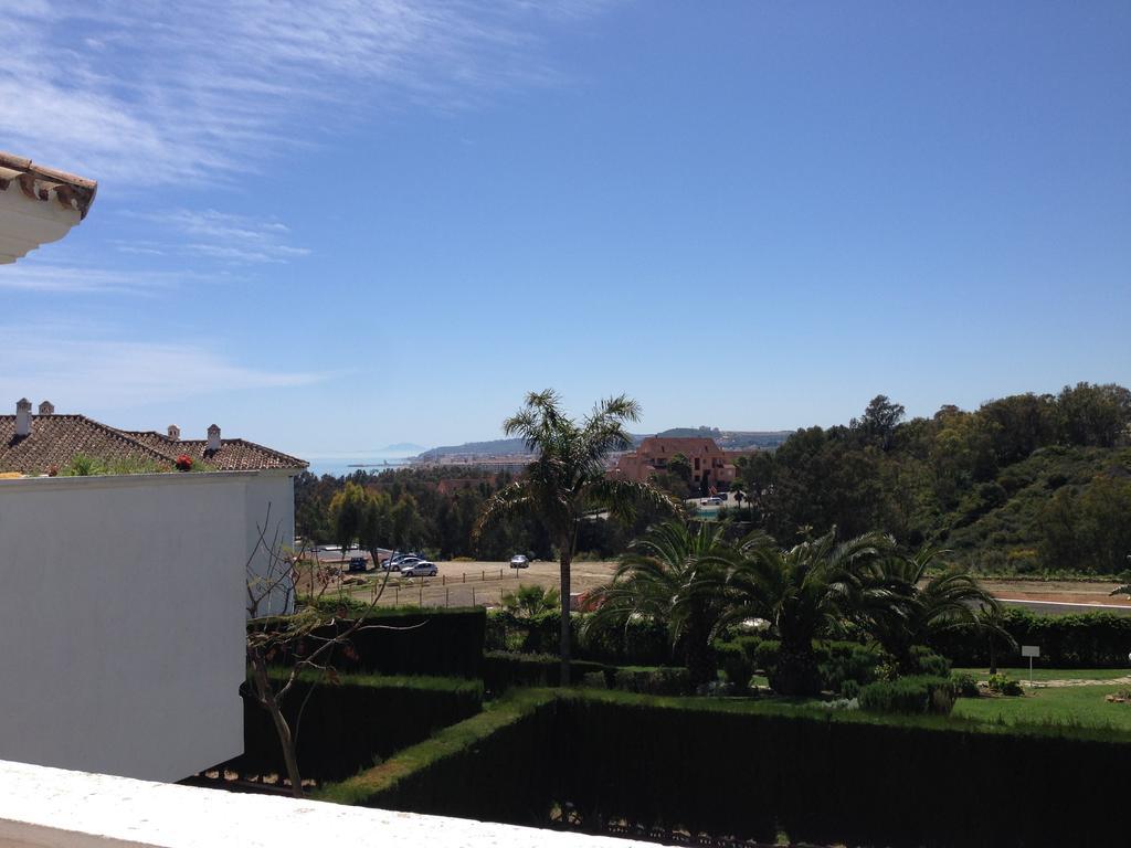 Ferienwohnung Bahia De Casares Estepona Zimmer foto